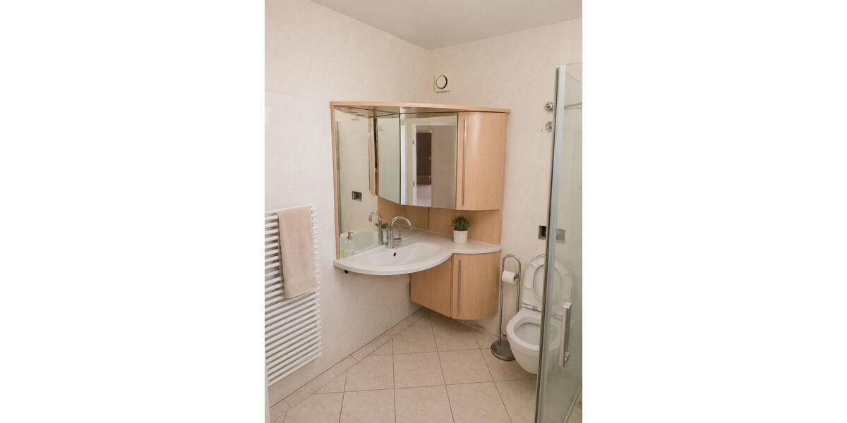 Etagenwohnung Bad Lippspringe - 3 Zimmer, 103 m&sup2;, 890&euro; | Angebot:26639502