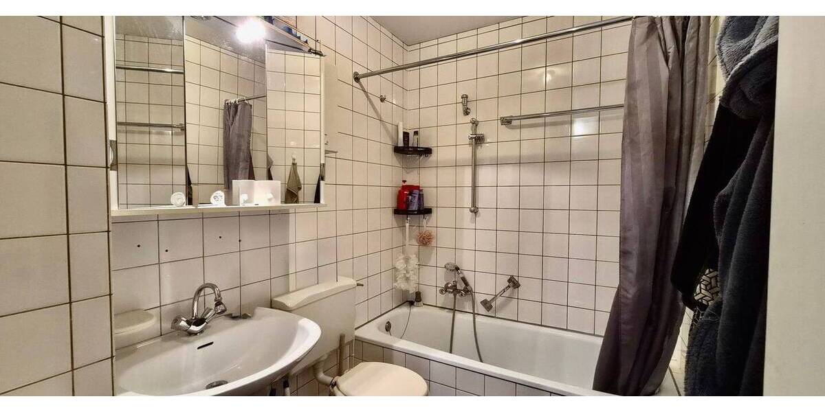 Etagenwohnung Paderborn Schloß Neuhaus - 2 Zimmer, 50 m&sup2;, 139.500&euro; | Angebot:26797008