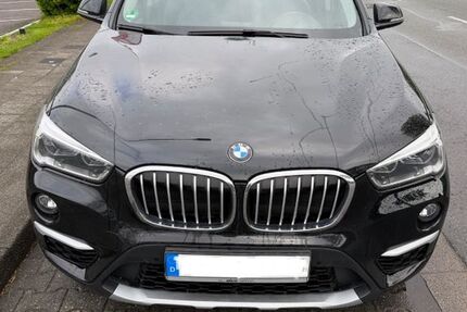 BMW X1 102.000 km 22.900 &euro; Paderborn 33102