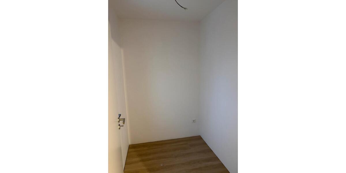 Erdgeschoßwohnung Bad Wünnenberg - 2.5 Zimmer, 81 m&sup2;, 743&euro; | Angebot:24869997