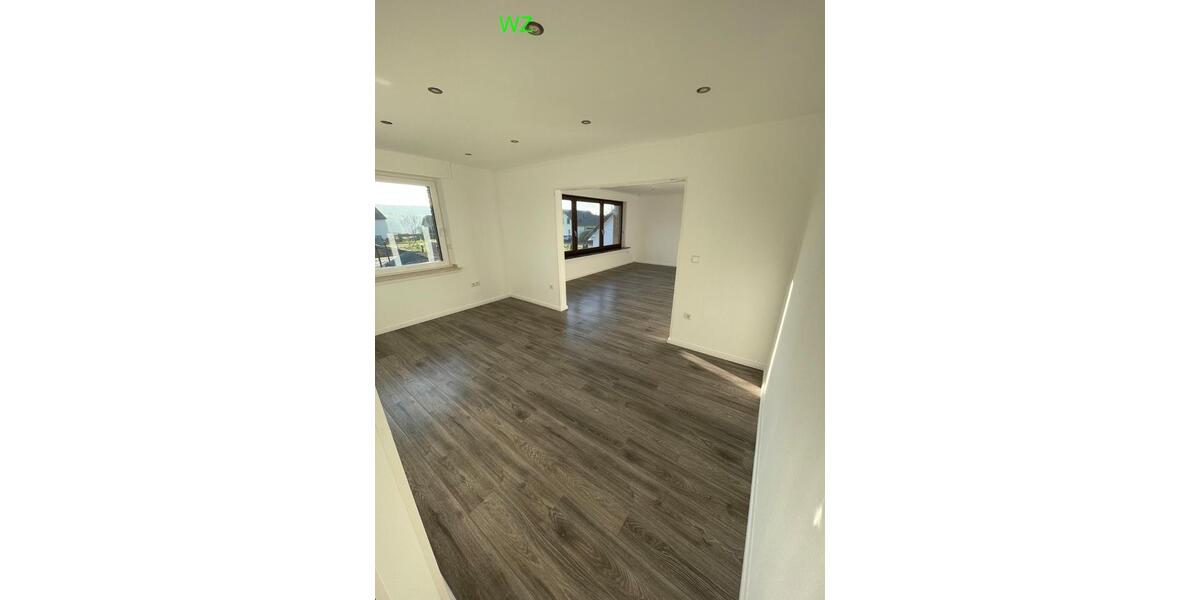 Etagenwohnung Bad Wünnenberg - 4.5 Zimmer, 136 m&sup2;, 1.100&euro; | Angebot:26374090