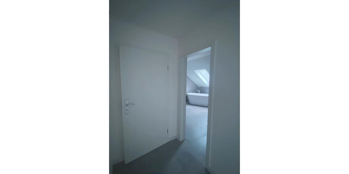 Dachgeschoßwohnung Büren - 4 Zimmer, 99 m&sup2;, 765&euro; | Angebot:24643844