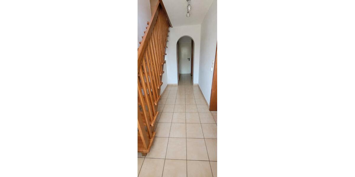 Einfamilienhaus Bad Lippspringe - 4 Zimmer, 95 m&sup2;, 900&euro; | Angebot:27615773