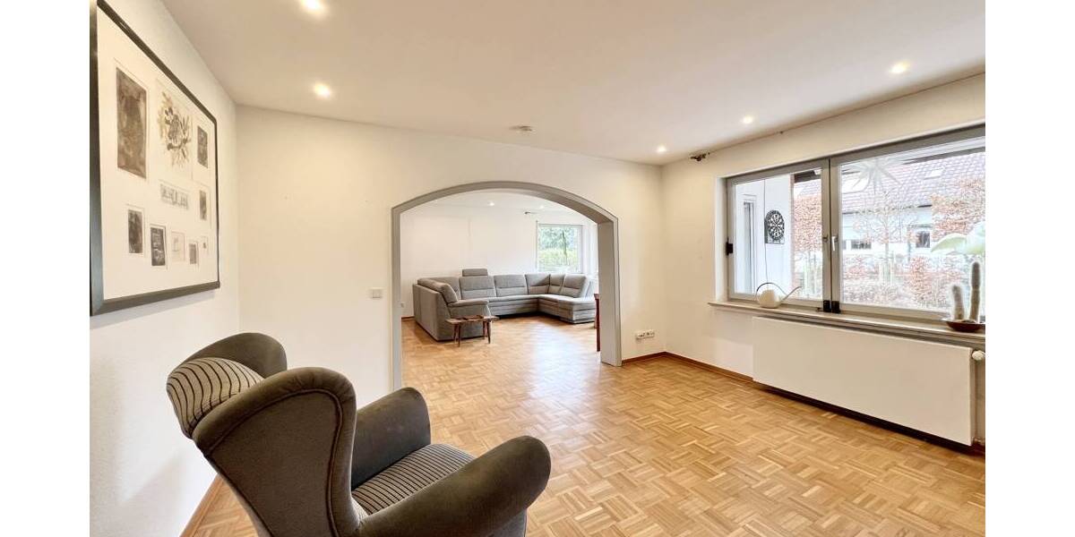 Einfamilienhaus Detmold Diestelbruch - 6 Zimmer, 219 m&sup2;, 525.000&euro; | Angebot:26081142