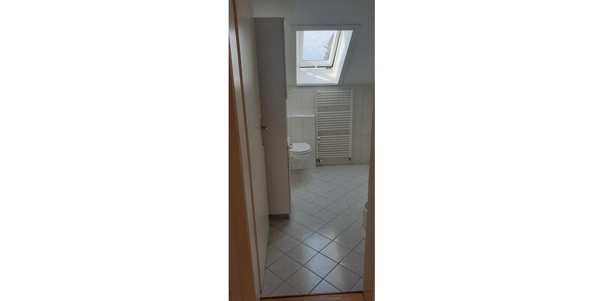 Dachgeschoßwohnung Paderborn - 3 Zimmer, 55 m&sup2;, 540&euro; | Angebot:26674360