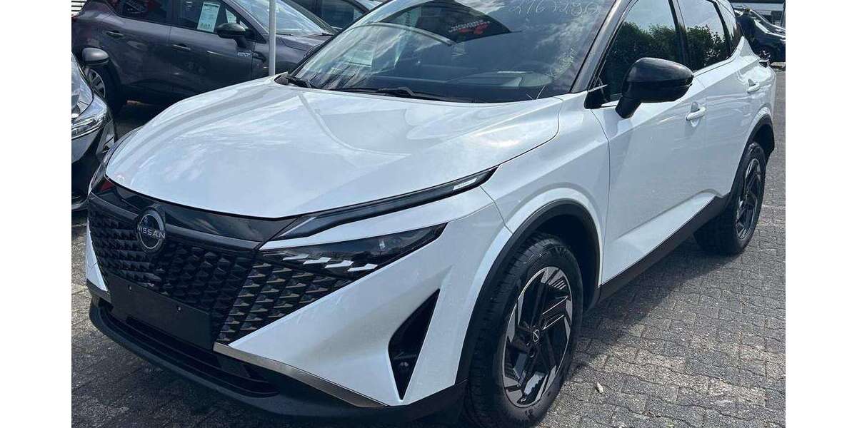 Nissan Qashqai 8.118 km 28.690 &euro; Paderborn 33106