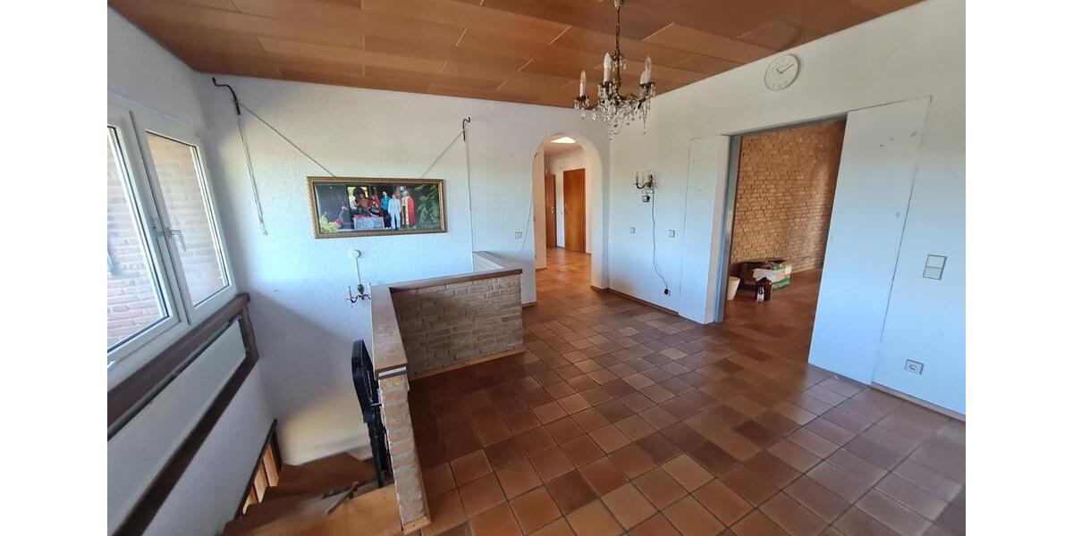 Einfamilienhaus Paderborn Neuenbeken - 7 Zimmer, 197 m&sup2;, 490.000&euro; | Angebot:27622030