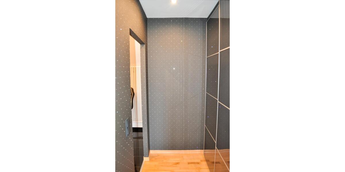 Dachgeschoßwohnung Detmold Hiddesen - 2.5 Zimmer, 88 m&sup2;, 980&euro; | Angebot:24701004