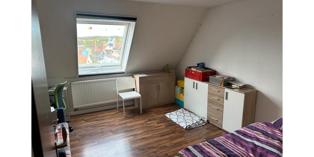 Dachgeschoßwohnung Altenbeken - 4 Zimmer, 108 m&sup2;, 750&euro; | Angebot:26446404