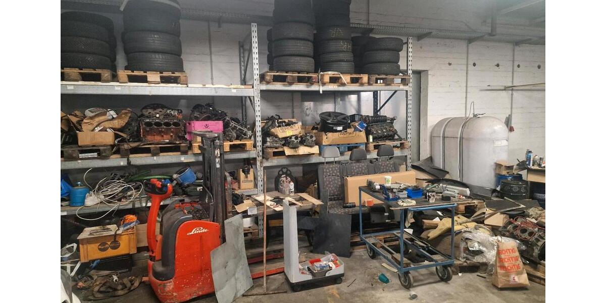 KFZ Werkstatt zu vermieten Voll ausgestattet 4x Nussb. Hebebühnen zimmer