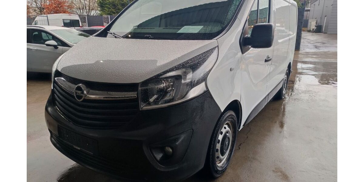 Opel Vivaro 78.000 km 14.399 &euro; Paderborn 33100