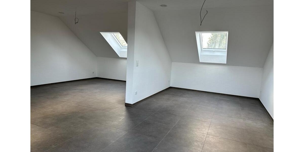 Dachgeschoßwohnung Borchen - 2 Zimmer, 89 m&sup2;, 1.240&euro; | Angebot:26311854