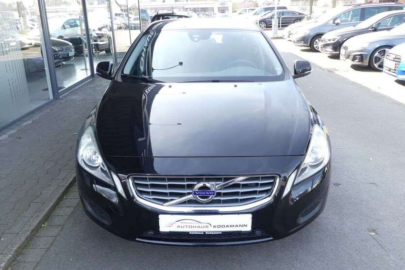 Volvo V60 138.935 km 4.950 € Rheda-Wiedenbrück 33378