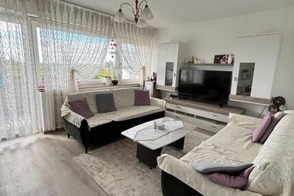 3 Zimmer Wohnung mit Einbauküche in zentraler Lage