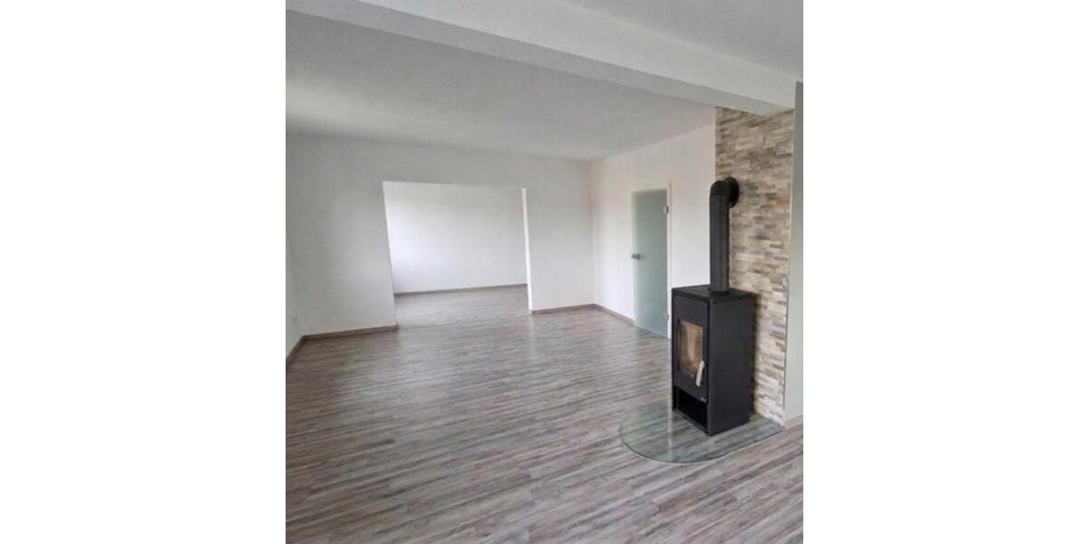 Einfamilienhaus Lichtenau - 5 Zimmer, 131 m&sup2;, 1.210&euro; | Angebot:25612007