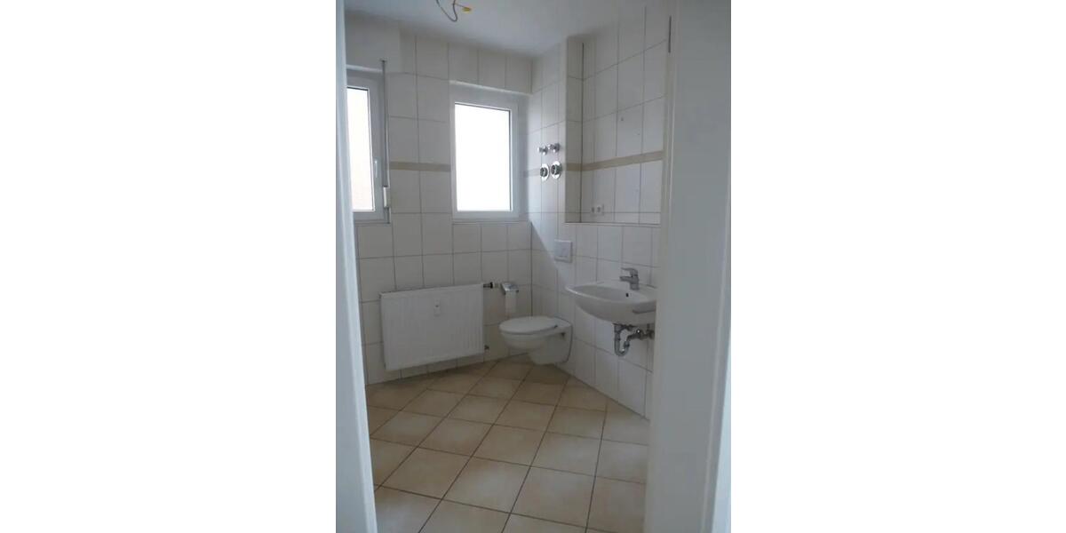 Etagenwohnung Steinheim - 4 Zimmer, 100 m&sup2;, 690&euro; | Angebot:26231179