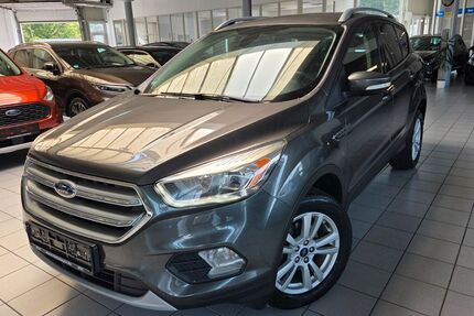Ford Kuga 70.000 km 9.800 &euro; Salzkotten 33154