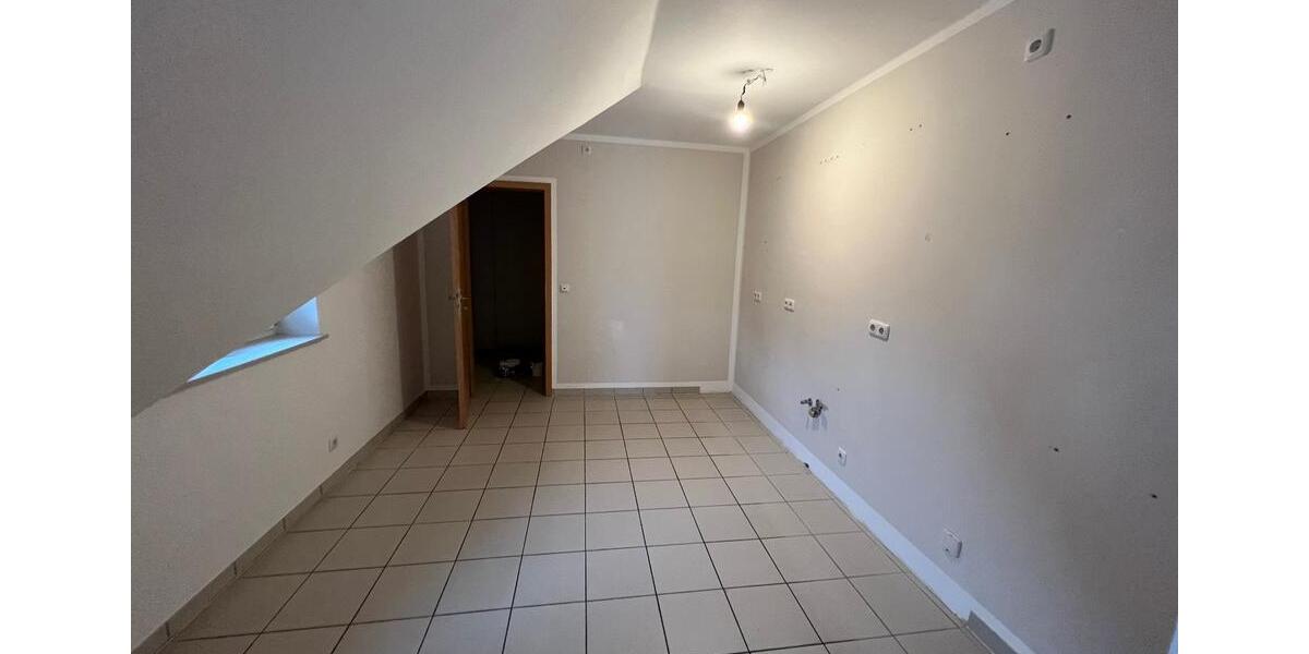 Maisonettenwohnung Delbrück - 3 Zimmer, 120 m&sup2;, 980&euro; | Angebot:26478125
