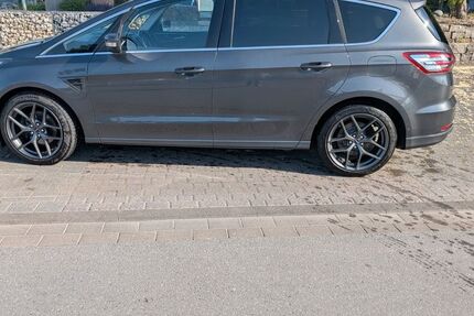 Ford S-Max 127.000 km 20.999 &euro; Geseke 59590
