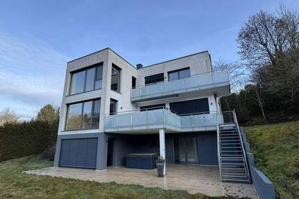 Haus Detmold Berlebeck - 7 Zimmer, 245 m&sup2;, 2.650&euro; | Angebot:24269204