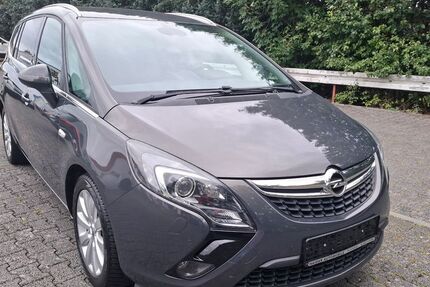 Opel Zafira 177.000 km 9.499 € Paderborn 33100