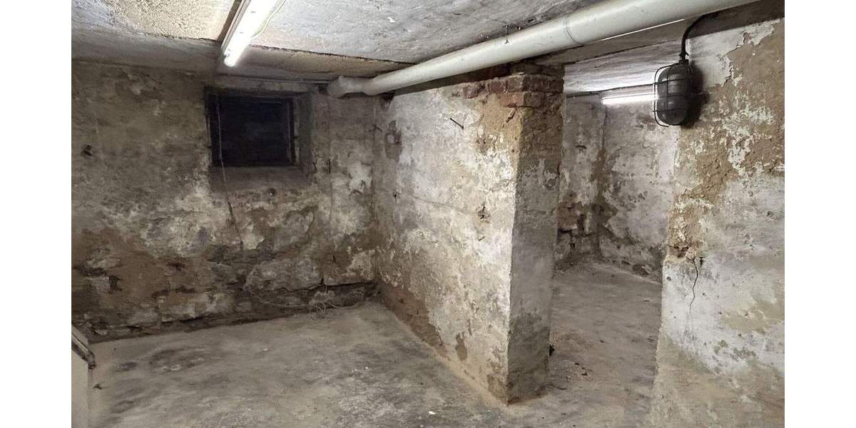 Einfamilienhaus Marsberg Niedermarsberg - 5 Zimmer, 140 m&sup2;, 150.000&euro; | Angebot:26724851
