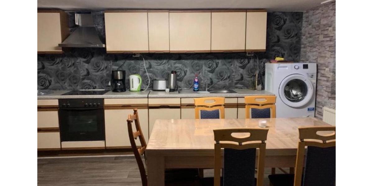 Erdgeschoßwohnung Brakel - 6 Zimmer, 140 m&sup2;, 1.800&euro; | Angebot:27592126