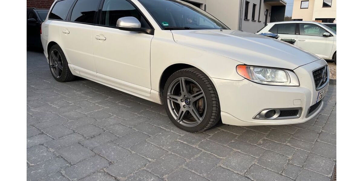 Volvo V70 289.486 km 9.299 &euro; Hövelhof 33161
