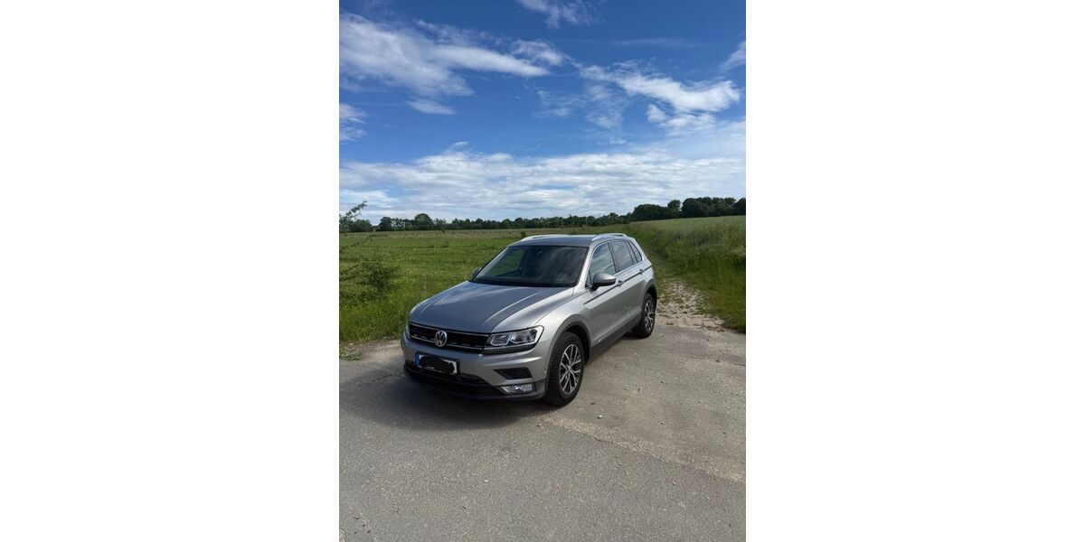 VW Tiguan 121.000 km 18.499 &euro; Paderborn 33100