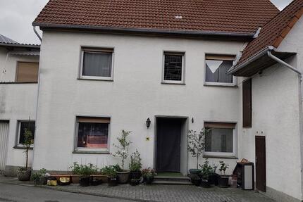 Haus Salzkotten - 8 Zimmer, 149 m&sup2;, 160.000&euro; | Angebot:27618174
