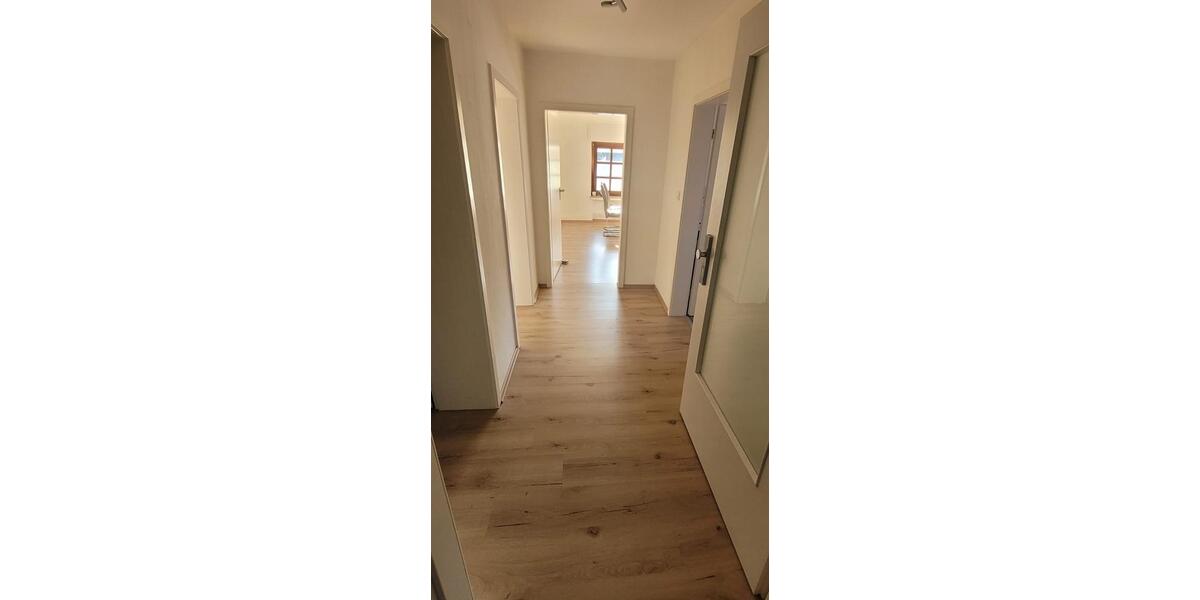 Dachgeschoßwohnung Brakel - 2 Zimmer, 70 m&sup2;, 580&euro; | Angebot:26648900
