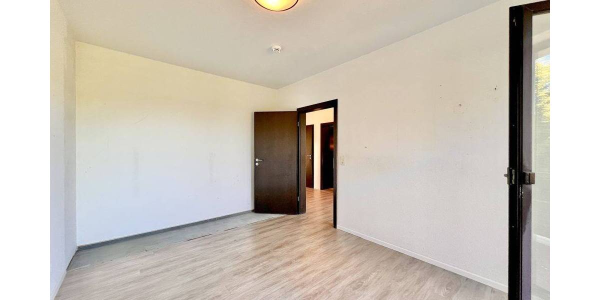 Etagenwohnung Detmold Innenstadt - 3 Zimmer, 75 m&sup2;, 175.000&euro; | Angebot:26909857