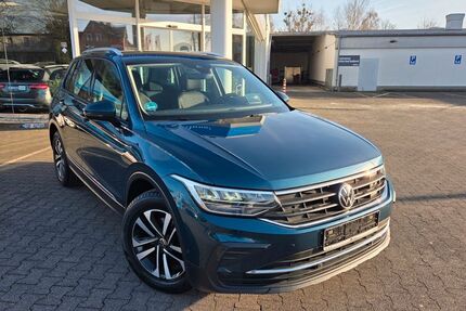 VW Tiguan 95.000 km 23.300 &euro; Salzkotten 33154
