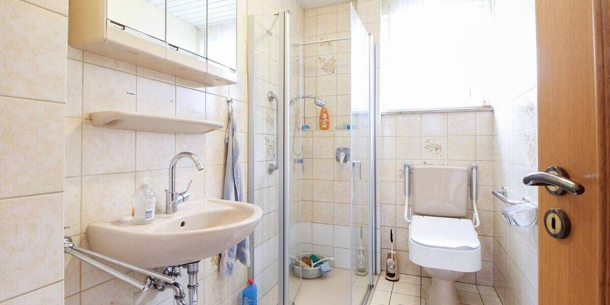 Einfamilienhaus Bad Driburg Siebenstern - 7 Zimmer, 175.000&euro; | Angebot:26275612