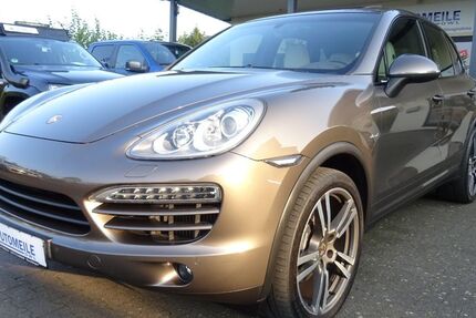 Porsche Cayenne 208.000 km 19.990 € OERLINGHAUSEN 33813