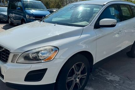 Volvo XC60 380.000 km 6.450 &euro; Detmold 32758