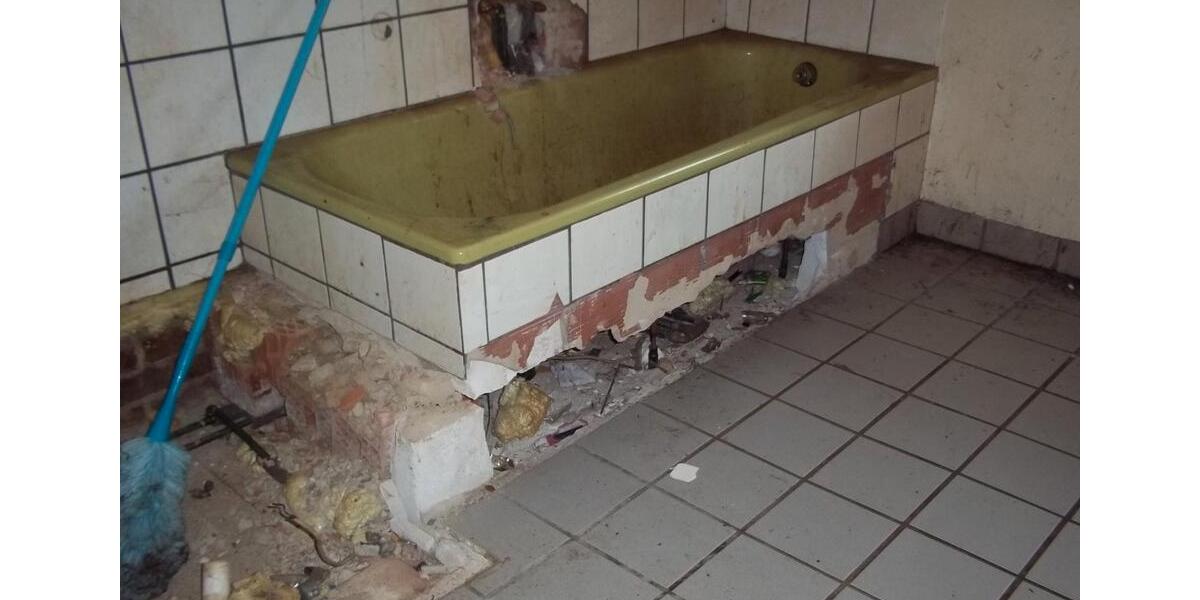 Einfamilienhaus Willebadessen - 11 Zimmer, 200 m&sup2;, 129.000&euro; | Angebot:26214367
