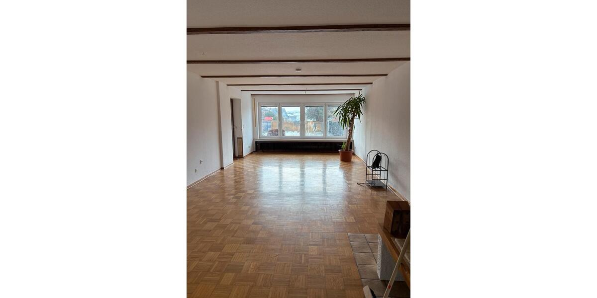 Erdgeschoßwohnung Detmold Hiddesen - 3 Zimmer, 94 m&sup2;, 1.000&euro; | Angebot:24466102