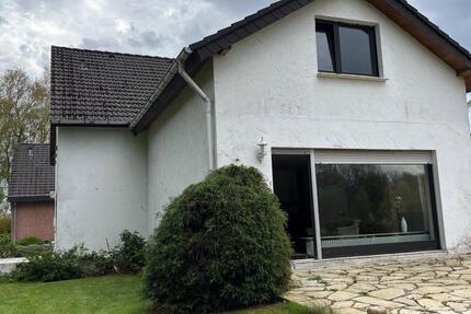 Haus Detmold Hiddesen - 7 Zimmer, 170 m&sup2;, 220.000&euro; | Angebot:26689203