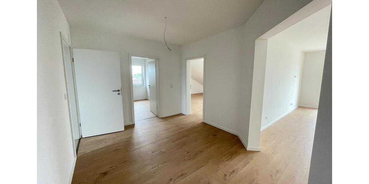 Dachgeschoßwohnung Geseke - 3 Zimmer, 109 m&sup2;, 1.095&euro; | Angebot:26462497