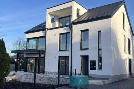 Erstbezug nach Kernsanierung tolle Erdgeschosswohnung mit Terrasse und Garten 2 zimmer