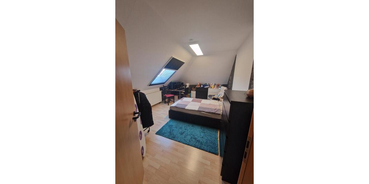 Dachgeschoßwohnung Paderborn Univiertel - 2 Zimmer, 42 m&sup2;, 390&euro; | Angebot:25396077