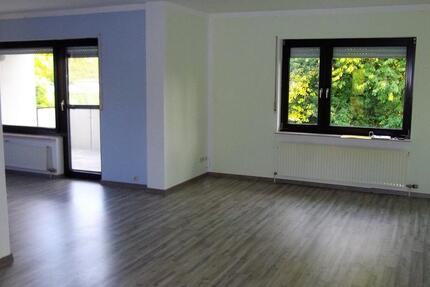 Eigentumswohnung, vermietet, in Bad Meinberg 3 ZKBB Stellplatz 3 zimmer