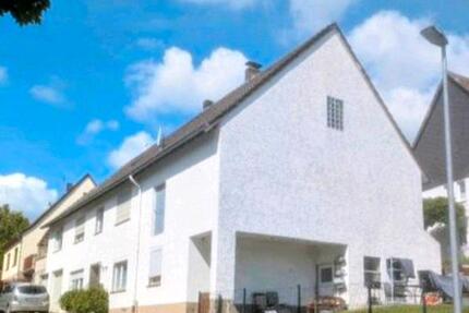 Haus Willebadessen - 5 Zimmer, 155 m&sup2;, 98.000&euro; | Angebot:24828421