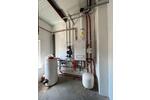 570 m² Warmhalle mit Büro-Sozialräumen und Stellplätzen zimmer