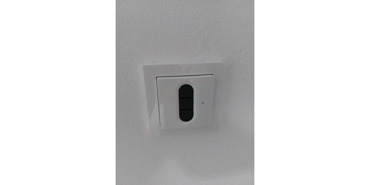 Wohnung DG 85qm (KM 680 € Warmmiete inkl. Strom ca.1080 €) 3 zimmer