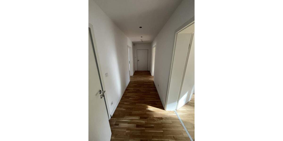 Etagenwohnung Detmold Innenstadt - 3 Zimmer, 72 m&sup2;, 695&euro; | Angebot:25566302