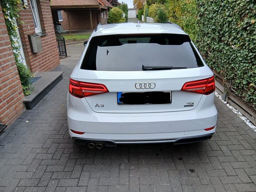 Audi A3 192.369 km 16.250 € Rheda-Wiedenbrück 33378