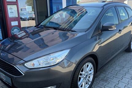 Ford Focus 71.153 km 9.399 &euro; Paderborn 33104