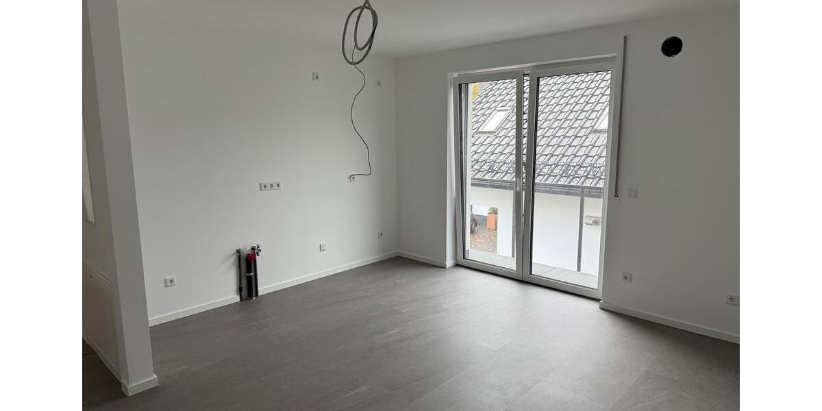 Dachgeschoßwohnung Bad Lippspringe - 3 Zimmer, 58 m&sup2;, 748&euro; | Angebot:27618593